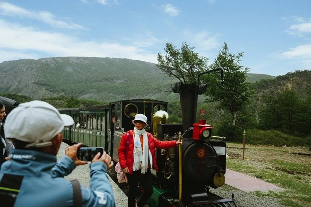 Ushuaia shore excursion — Tierra del Fuego National Park and the End of the World Train — image 1